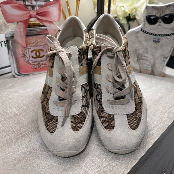 Coach Women's Beige and Brown Designer Sneakers size 7.5 - Picture 1 of 6